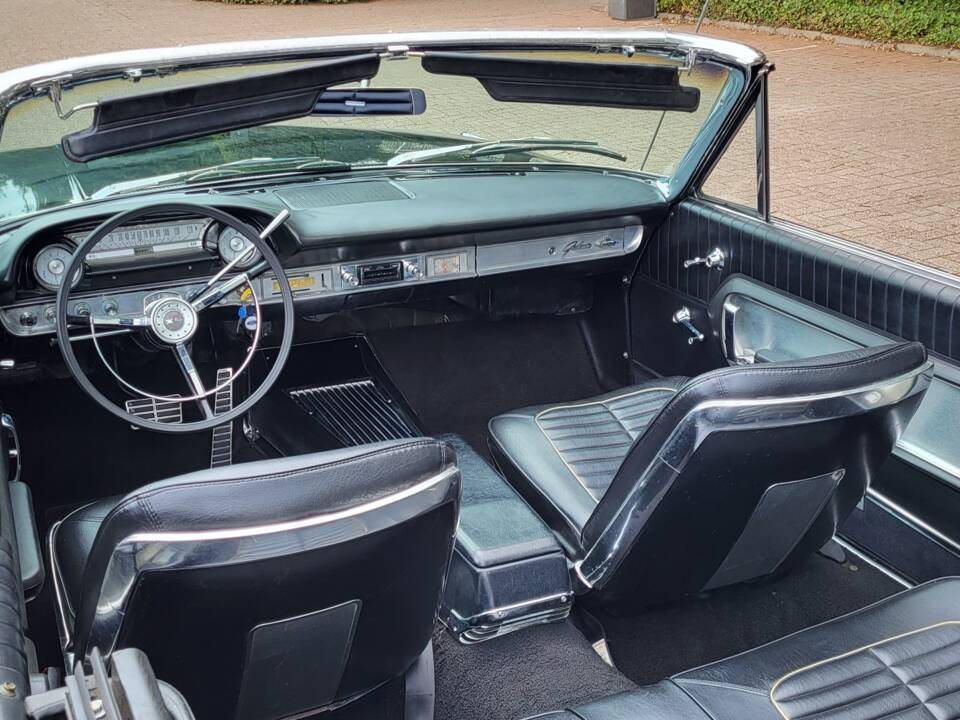 Image 12/12 of Ford Galaxie 500 XL (1964)