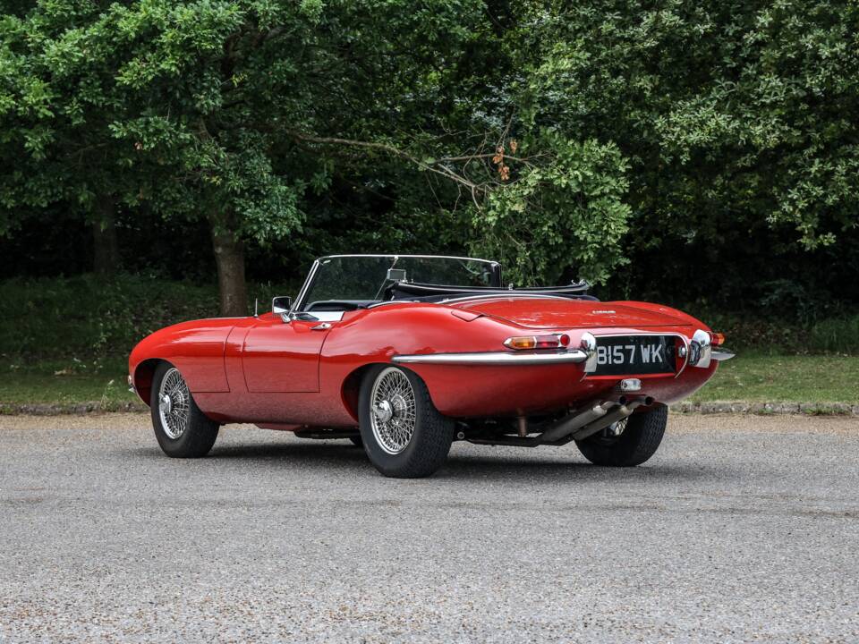 Image 24/41 de Jaguar E-Type 3.8 (1964)