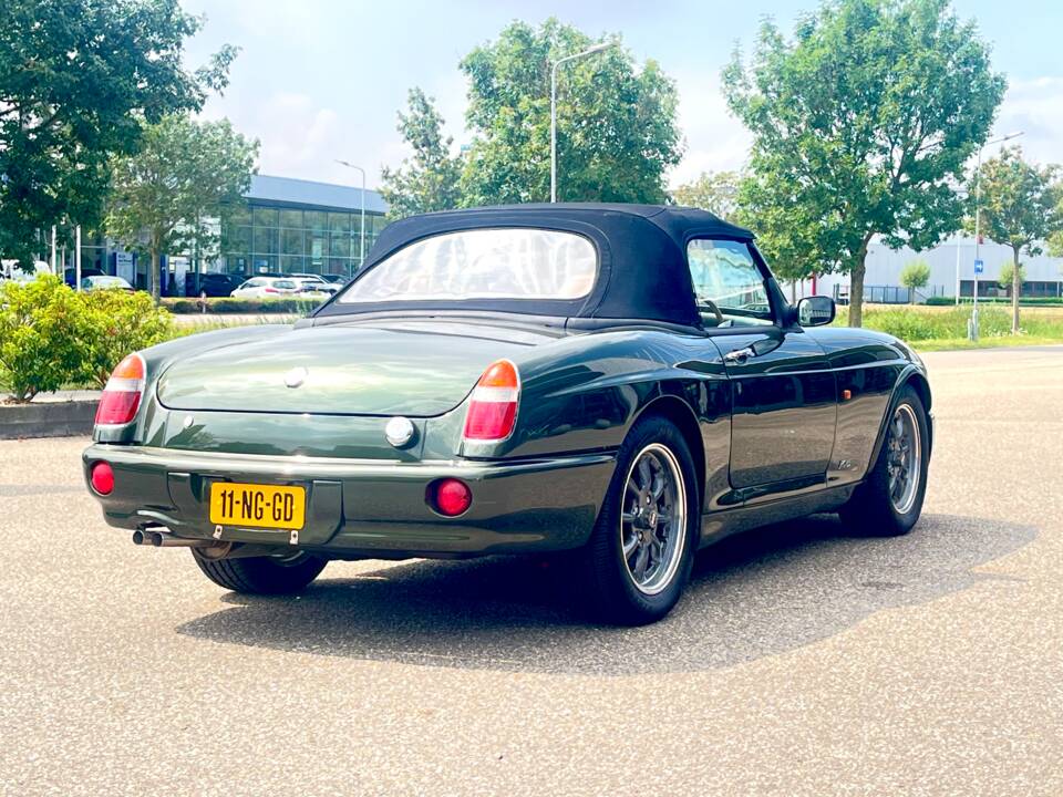 Bild 11/41 von MG RV8 (1994)