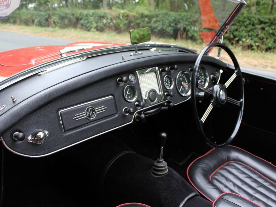 Image 11/20 of MG MGA Twin Cam (1959)