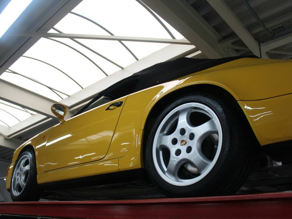 Image 13/50 of Porsche 911 Speedster (1993)