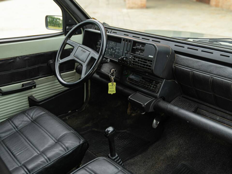 Bild 21/44 von FIAT Panda 4x4 1,0 (1987)
