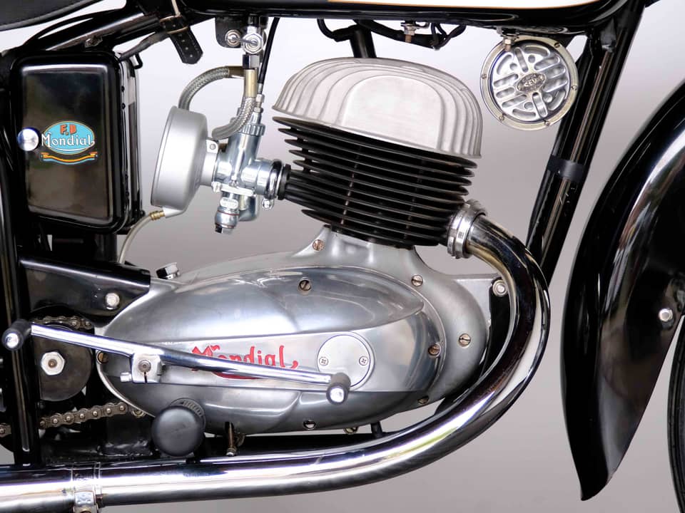 Image 6/68 of Mondial 160 Sport Lusso (1954)