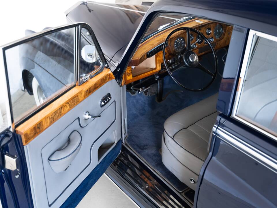 Image 6/40 of Rolls-Royce Silver Cloud II (1960)