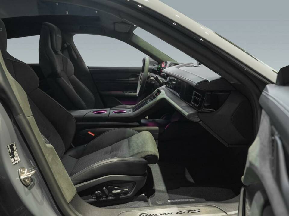 Image 7/16 de Porsche Taycan GTS (2024)