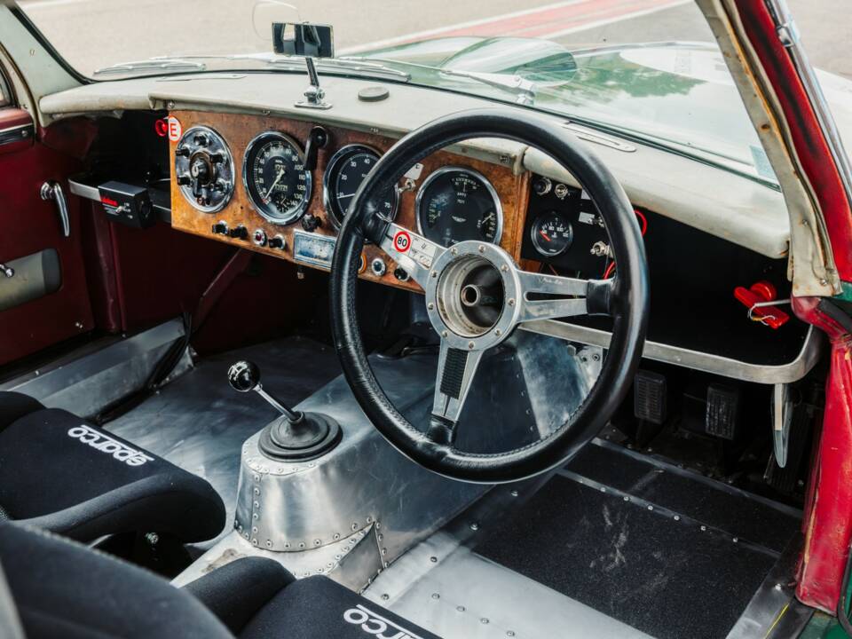 Bild 14/20 von Aston Martin DB 2&#x2F;4 Mk I (1954)