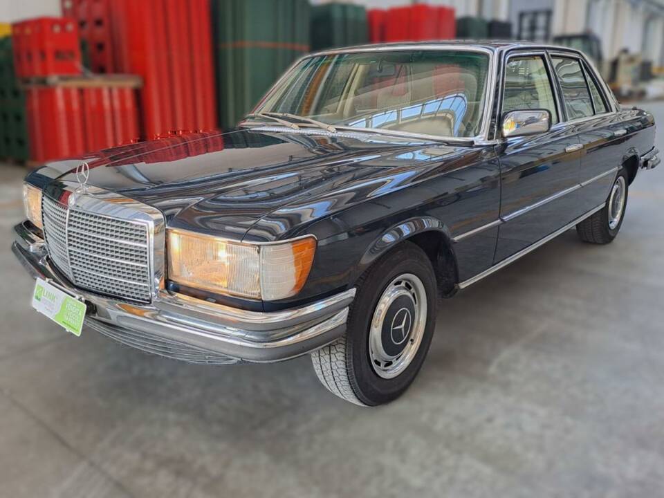 Bild 8/47 von Mercedes-Benz 280 SE (1976)