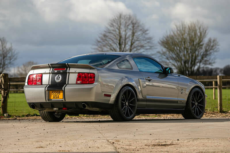 Image 4/38 de Ford Mustang Shelby GT 500 (2008)