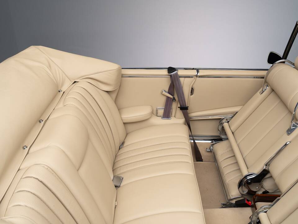 Bild 23/34 von Mercedes-Benz 250 SE (1966)
