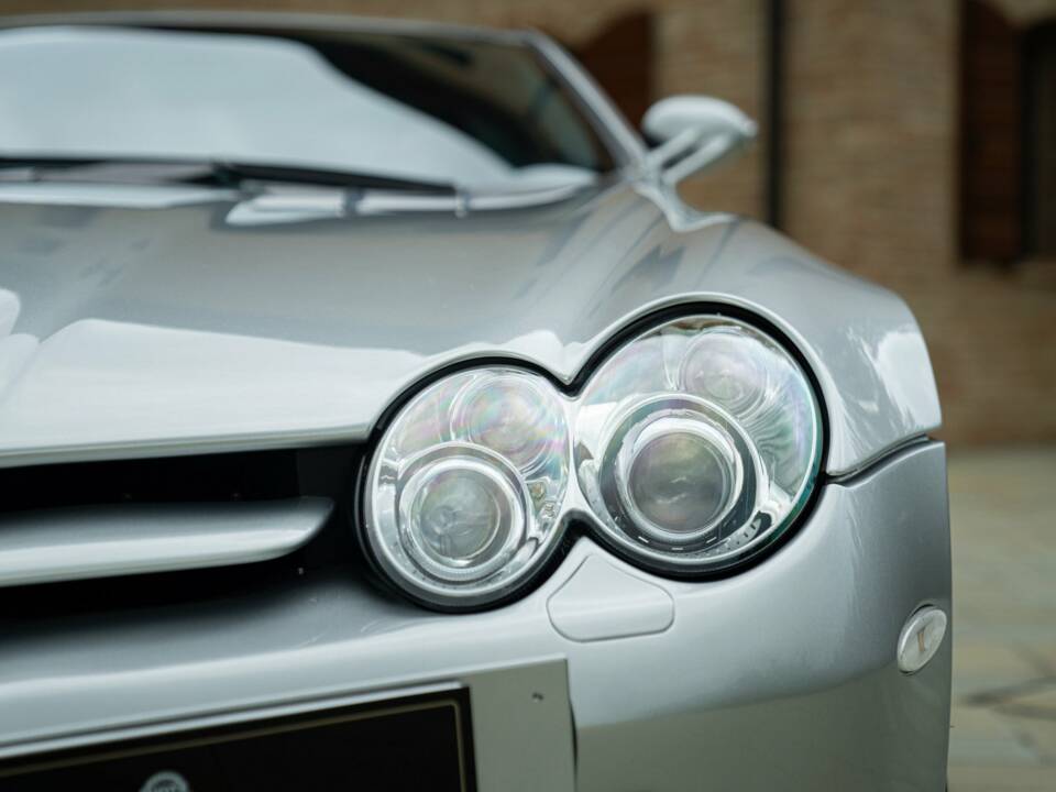 Image 42/50 of Mercedes-Benz SLR McLaren (2005)