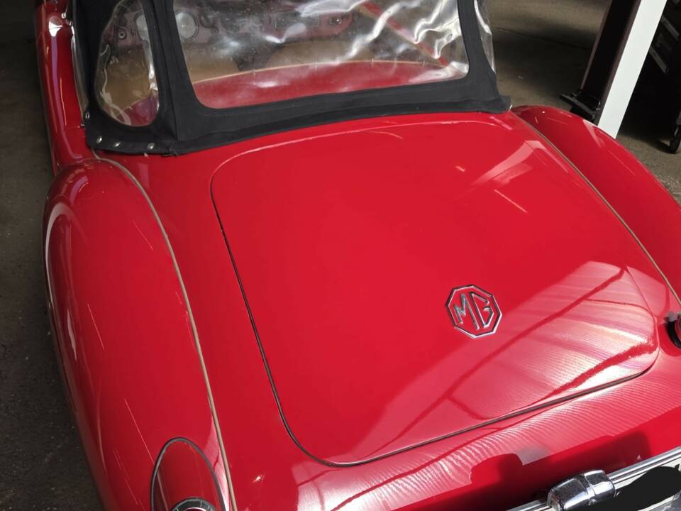 Image 5/17 of MG MGA 1500 (1959)