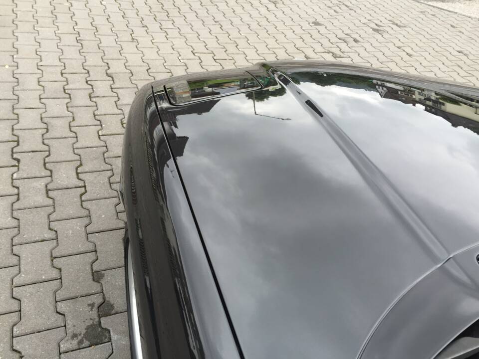 Immagine 21/28 di BMW 850CSi (1993)