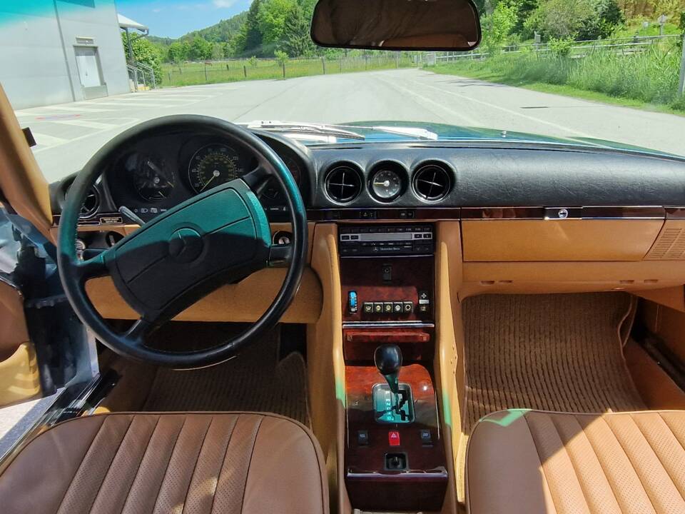Image 21/53 de Mercedes-Benz 560 SL (1986)