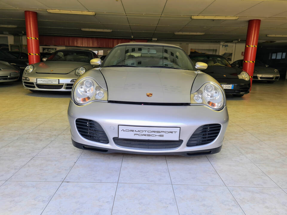 Image 2/23 de Porsche 911 Carrera 4S (2002)