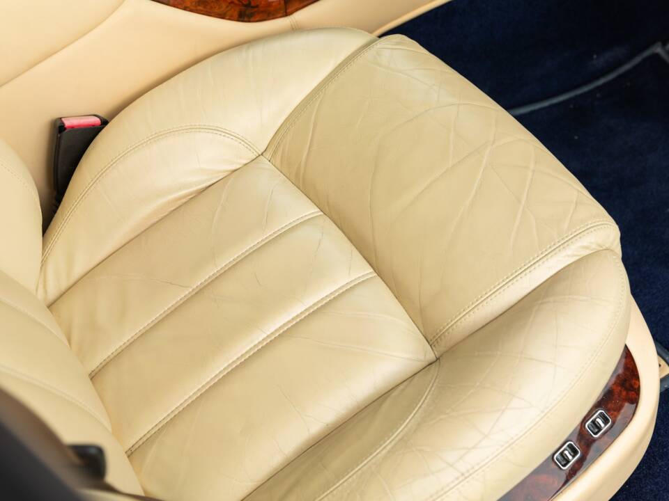 Image 11/37 of Bentley Arnage R (2002)