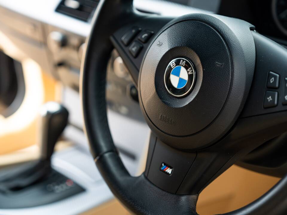 Imagen 42/65 de BMW 545i Touring (2005)