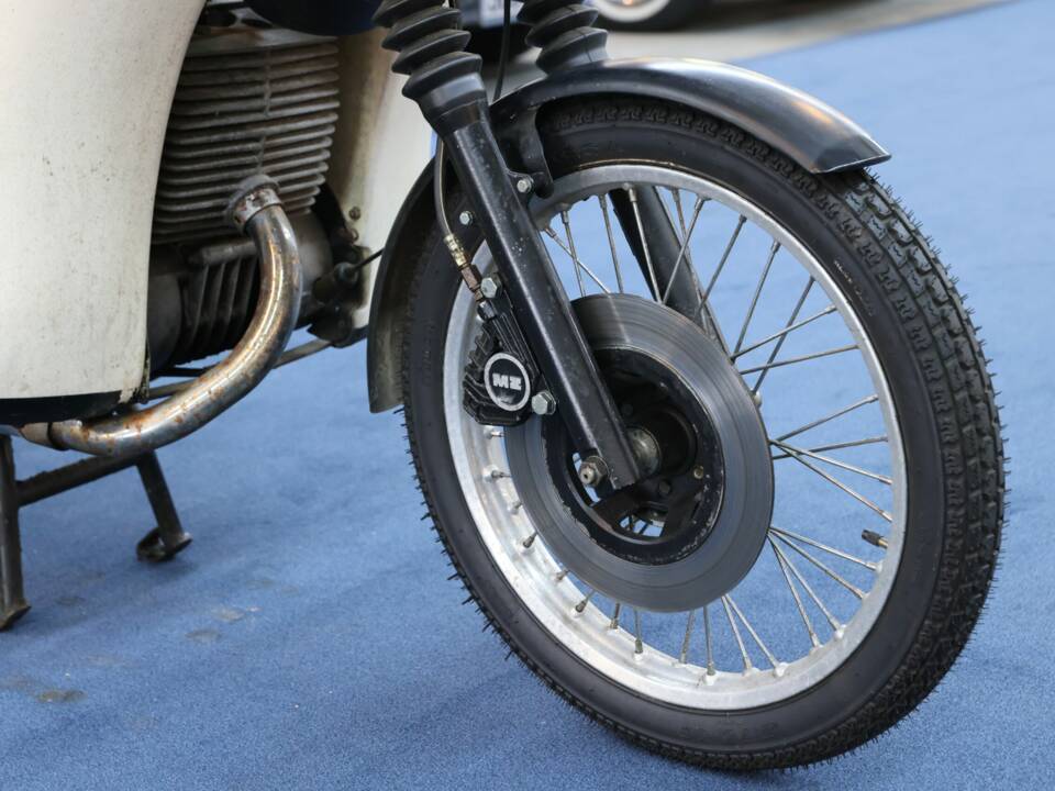 Bild 31/36 von MZ ETZ 250 (1986)