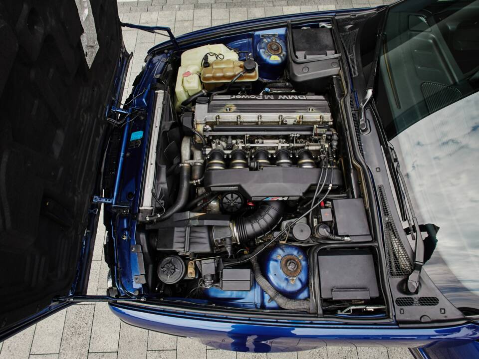 Afbeelding 32/52 van BMW M5 (1992)