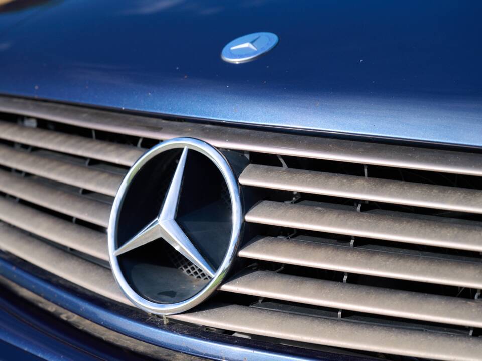 Image 43/50 of Mercedes-Benz SL 280 (1996)