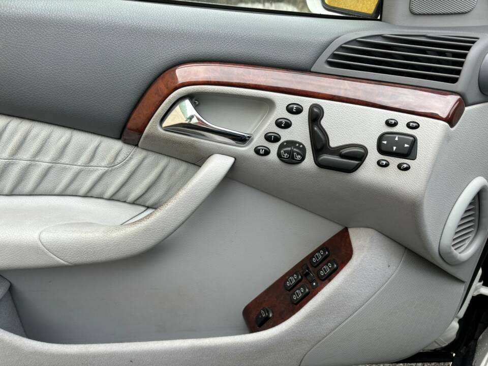 Image 10/20 of Mercedes-Benz S 430 (2000)