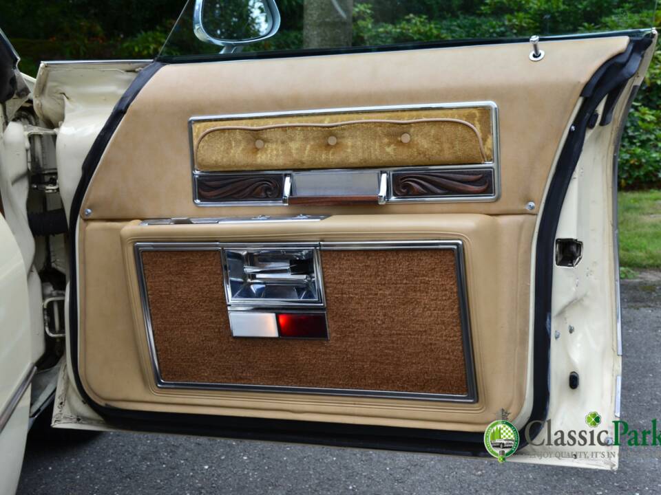 Immagine 16/50 di Buick Electra 225 Hardtop (1976)