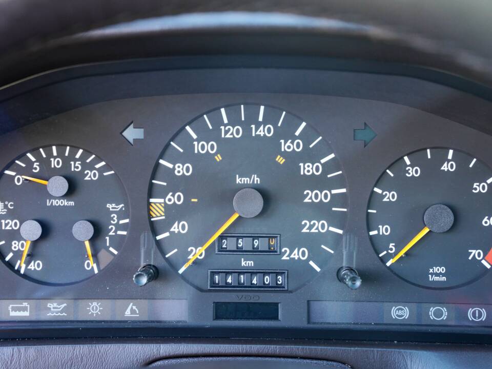 Imagen 10/50 de Mercedes-Benz 300 SL (1993)