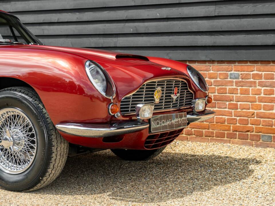 Bild 10/50 von Aston Martin DB 6 Vantage (1969)