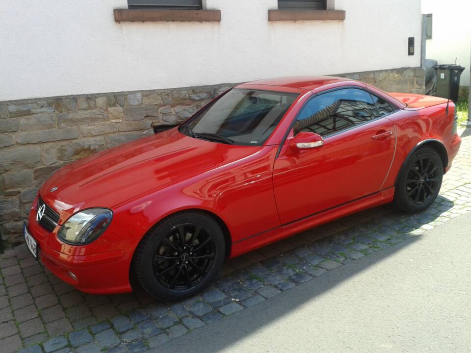 Image 4/25 of Mercedes-Benz SLK 320 (2003)