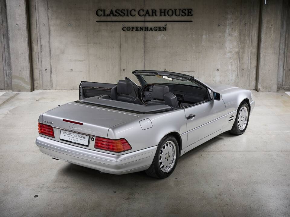 Immagine 22/95 di Mercedes-Benz SL 600 (1998)