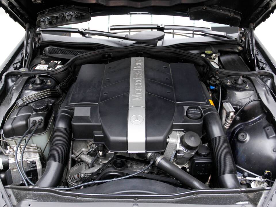 Imagen 37/38 de Mercedes-Benz SL 350 (2003)