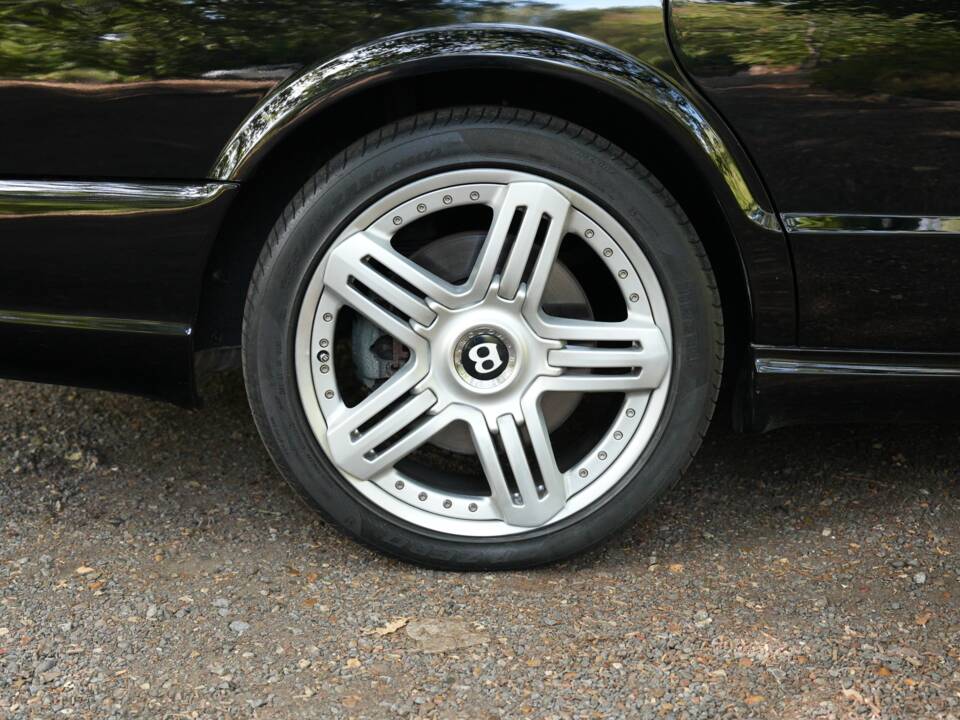 Image 28/50 of Bentley Arnage T (2004)