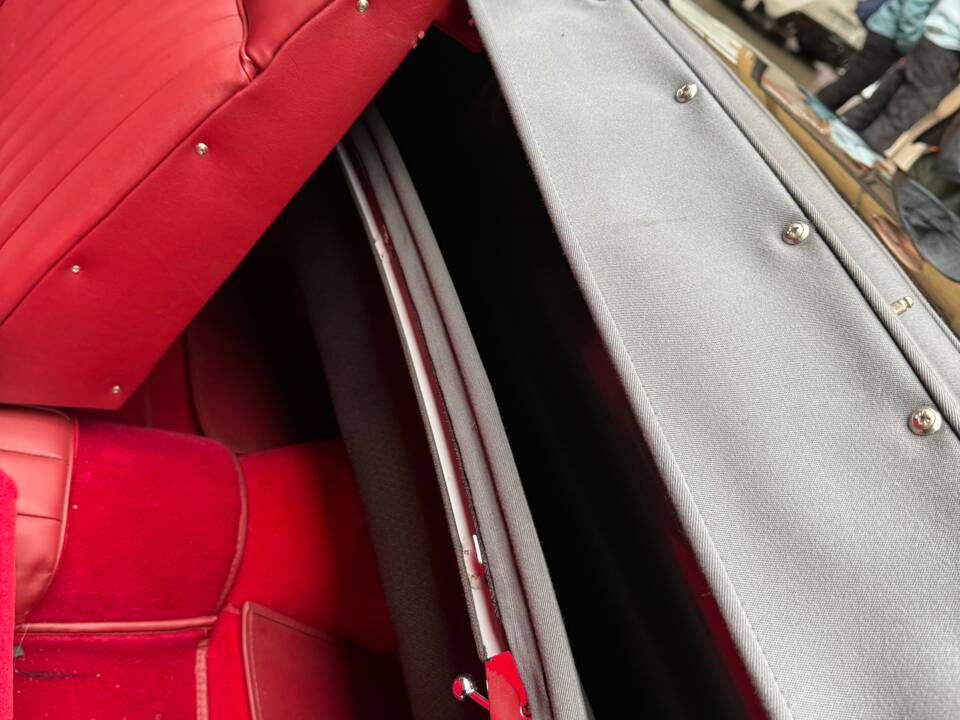 Afbeelding 20/27 van Jaguar XK 150 3.4 S OTS (1959)