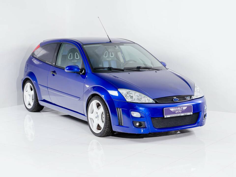 Image 1/11 of Ford Focus RS (2003)