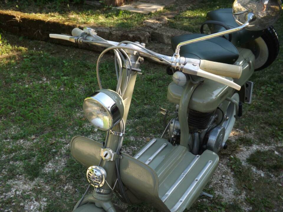 Immagine 46/50 di Innocenti Lambretta D 125 (1958)