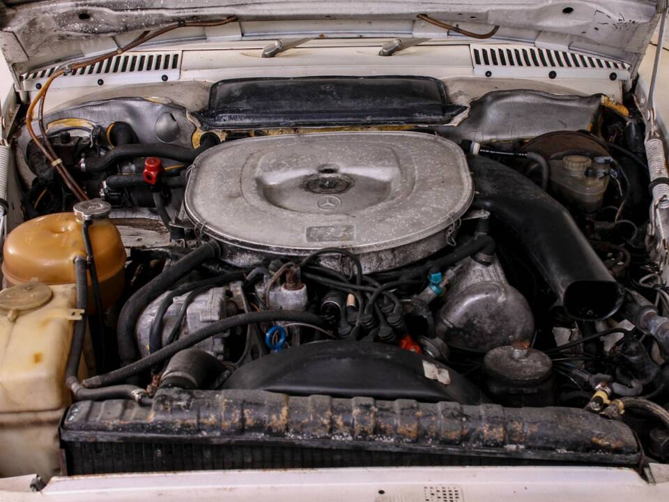 Bild 10/43 von Mercedes-Benz 380 SL (1982)