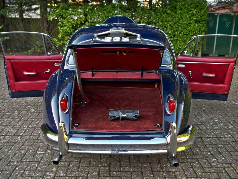 Image 15/50 of Jaguar XK 150 FHC (1959)