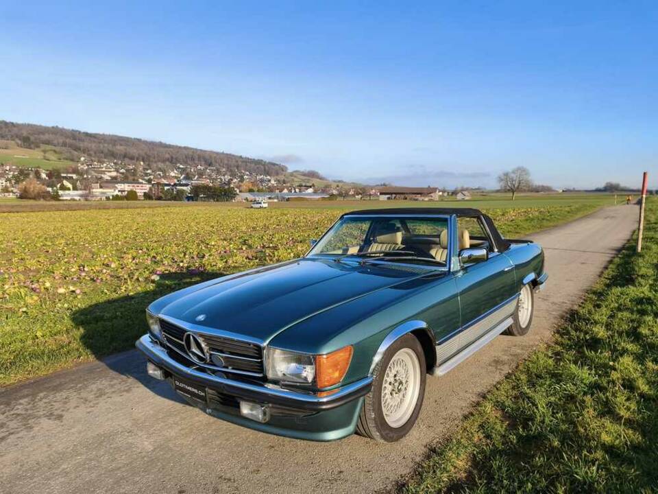 Image 6/26 of Mercedes-Benz 500 SL (1981)