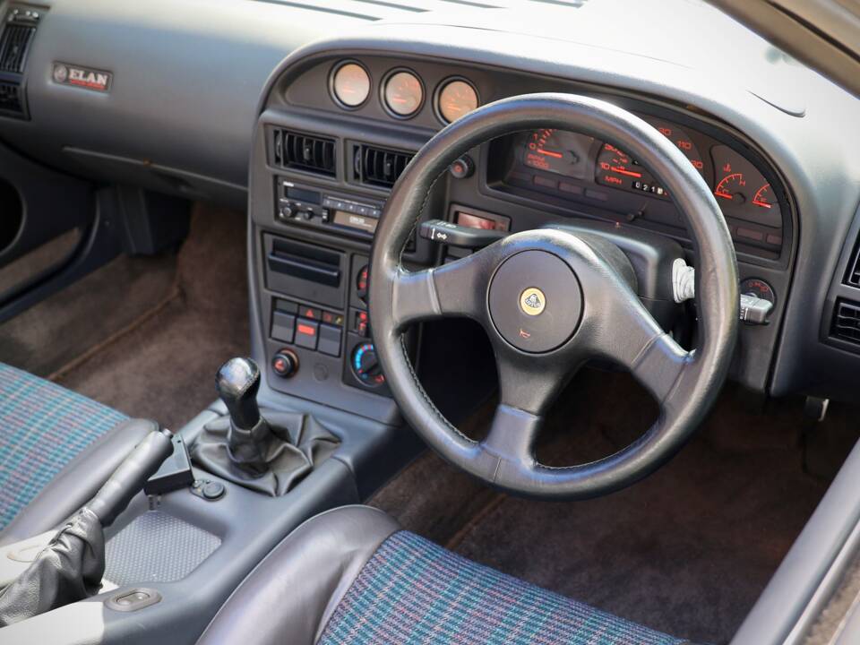 Image 3/19 de Lotus Elan (1993)