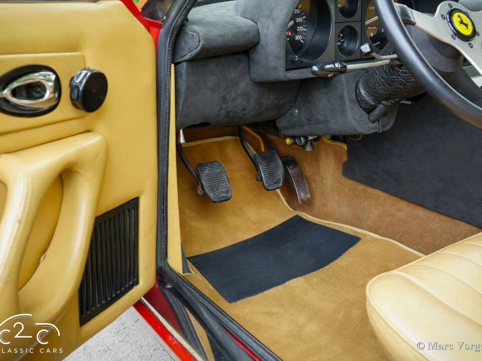 Image 7/80 of Ferrari 365 GTC&#x2F;4 (1972)
