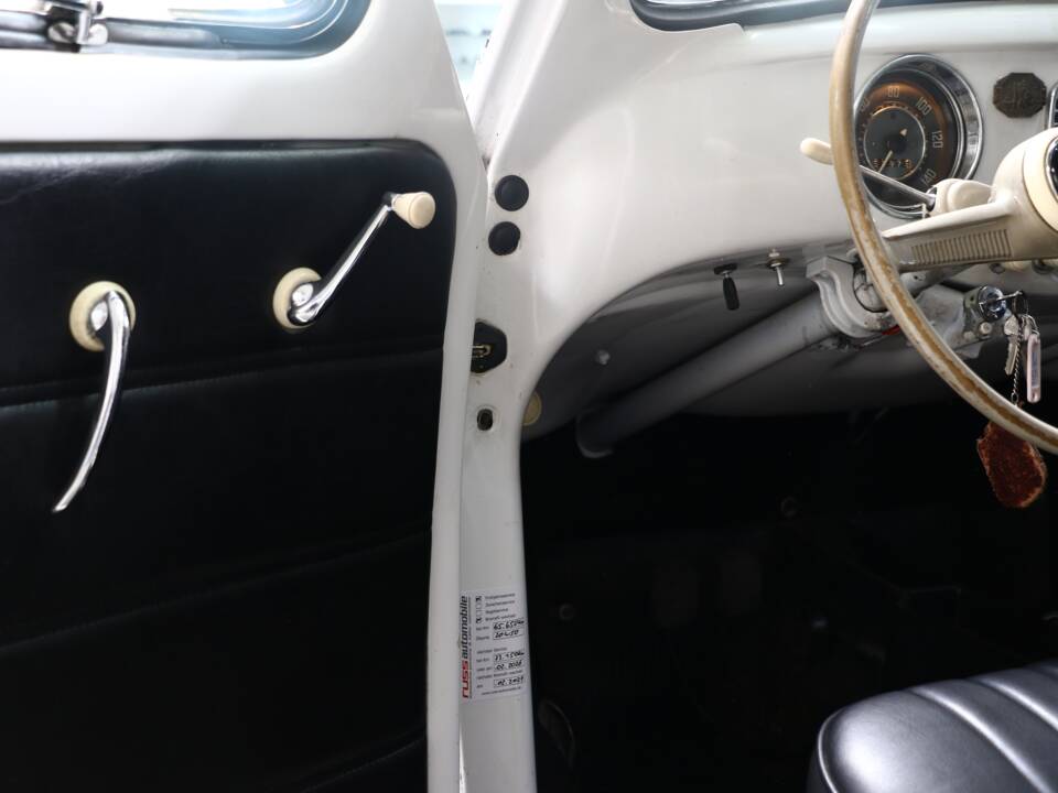 Image 18/44 of Volkswagen Beetle 1200 Export "Oval" (1956)