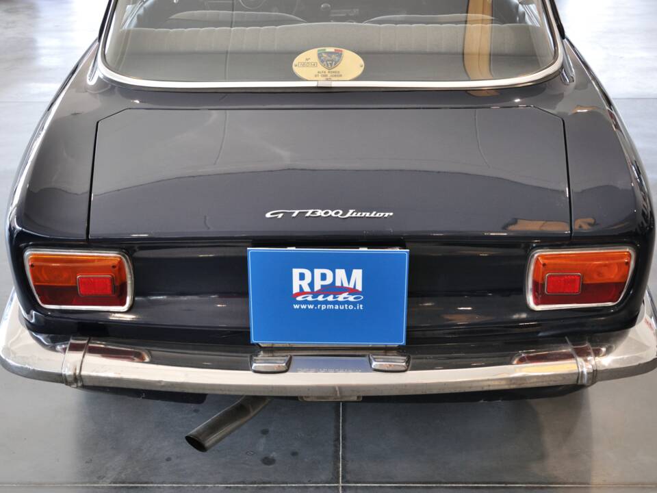 Bild 28/30 von Alfa Romeo Giulia GT 1300 Junior (1971)