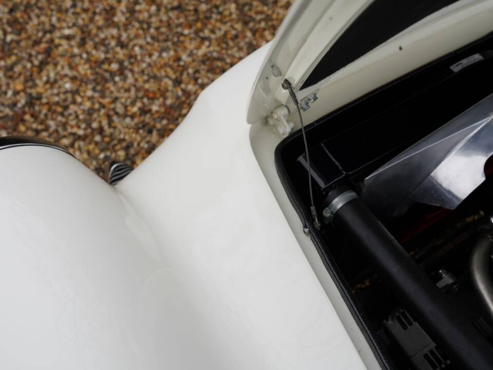 Afbeelding 14/50 van Aston Martin DB 4 (1961)