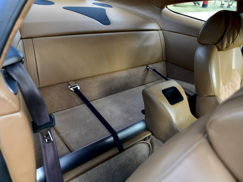 Bild 35/50 von Aston Martin V12 Vanquish (2001)