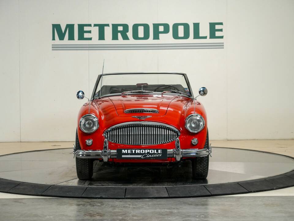 Image 9/43 of Austin-Healey 3000 Mk II (BJ7) (1963)