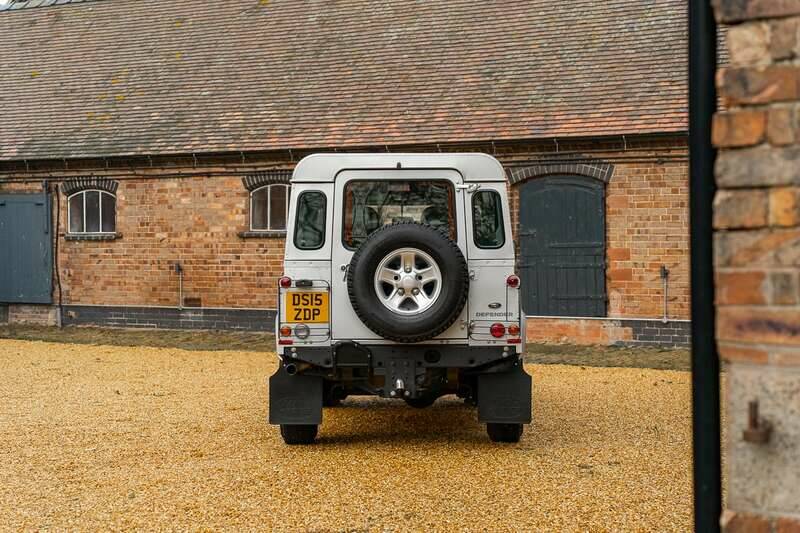 Image 25/50 de Land Rover Defender 110 (2015)