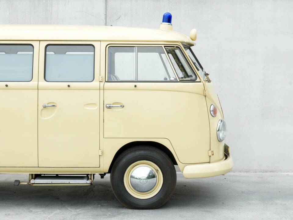Bild 9/37 von Volkswagen T1 Kastenwagen (1966)