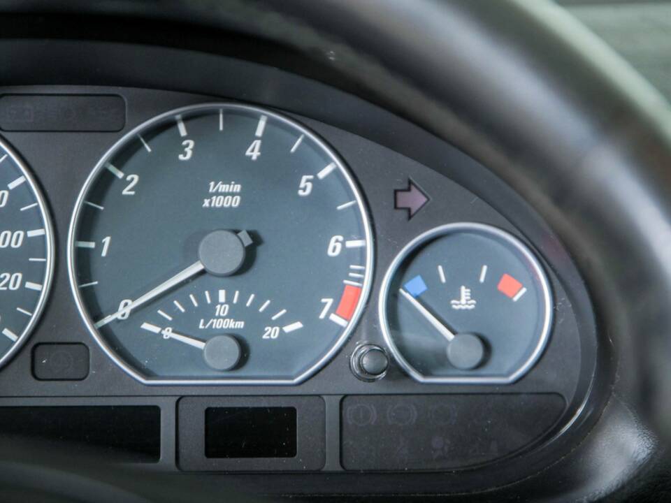 Bild 21/50 von BMW 320Ci (2003)