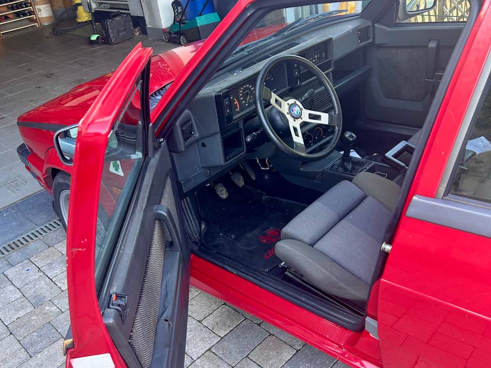 Image 10/30 of Alfa Romeo 75 3.0 V6 QV (1991)