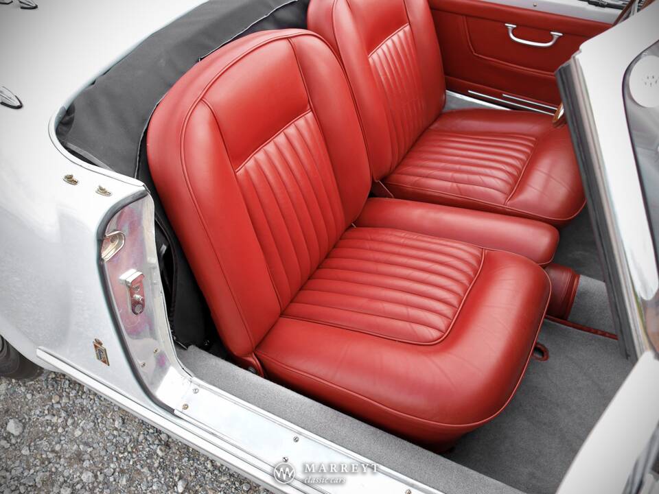 Image 33/70 of Lancia Aurelia B24 Convertible (1957)