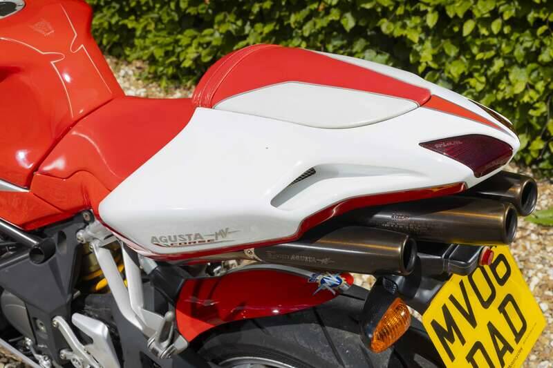 Image 40/45 of MV Agusta F4 1000 S (2006)